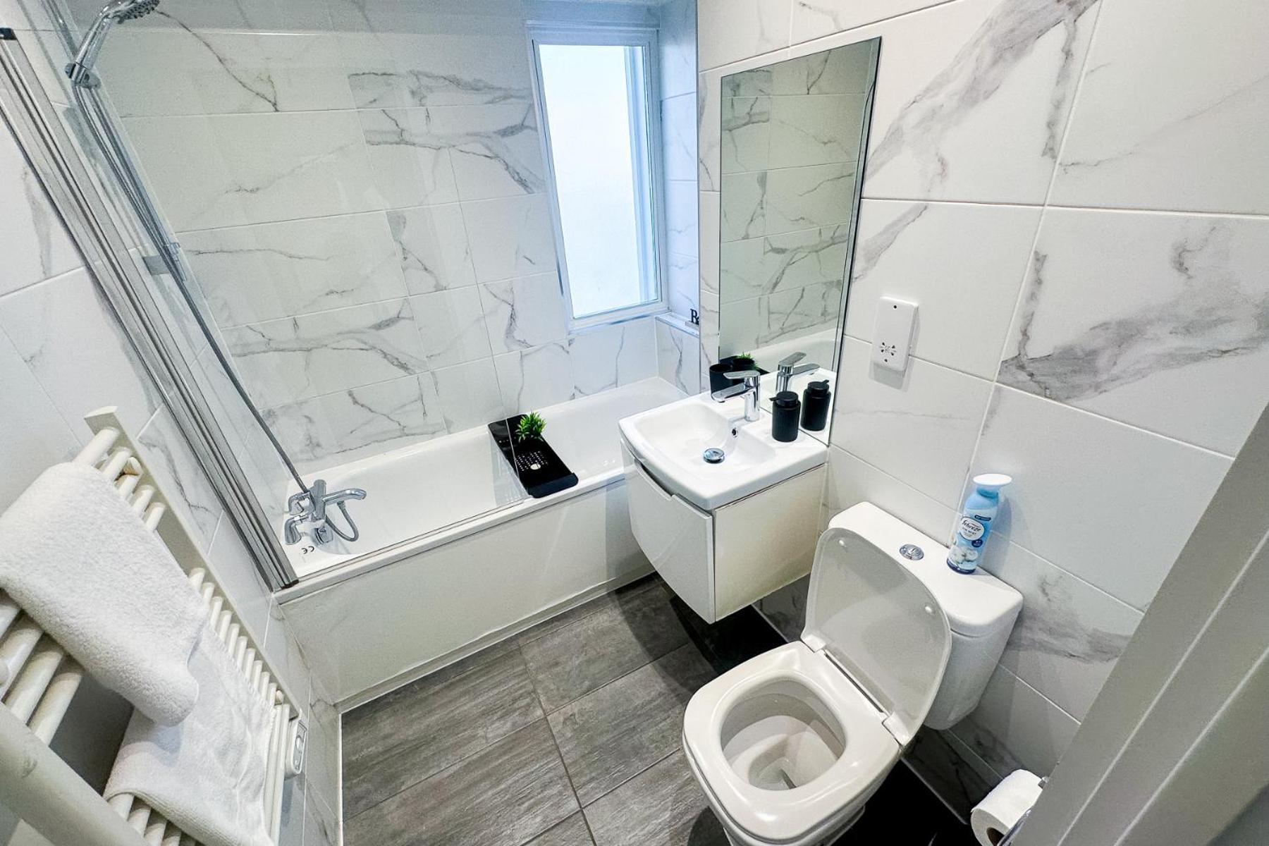 Appartement Modern 2 Bed Flat By Heathrow Airport, Free Parking Harmondsworth
